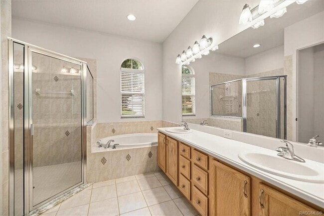 Building Photo - 1125 W Beagle Run Loop