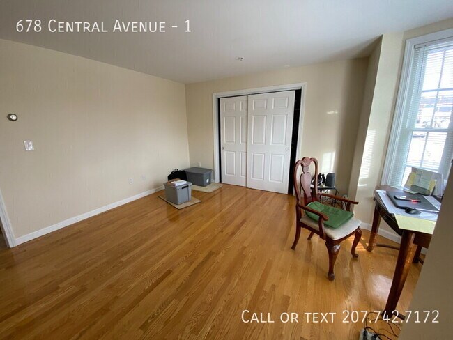 Building Photo - 678 Central Ave