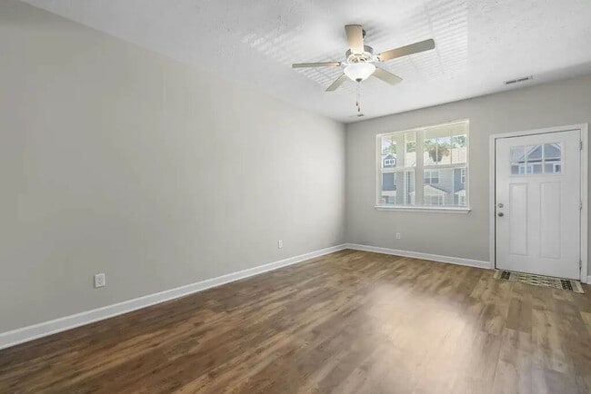 Building Photo - 1382 Rural Hill Rd