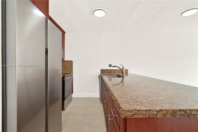 Building Photo - 7477 SW 82nd St