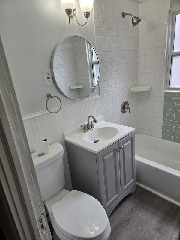 Building Photo - 2230 E 67th Terrace