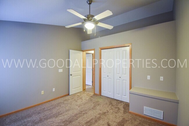 Building Photo - TWO FREE MONTHS OF RENT POSSIBLE!! 2 bedro...