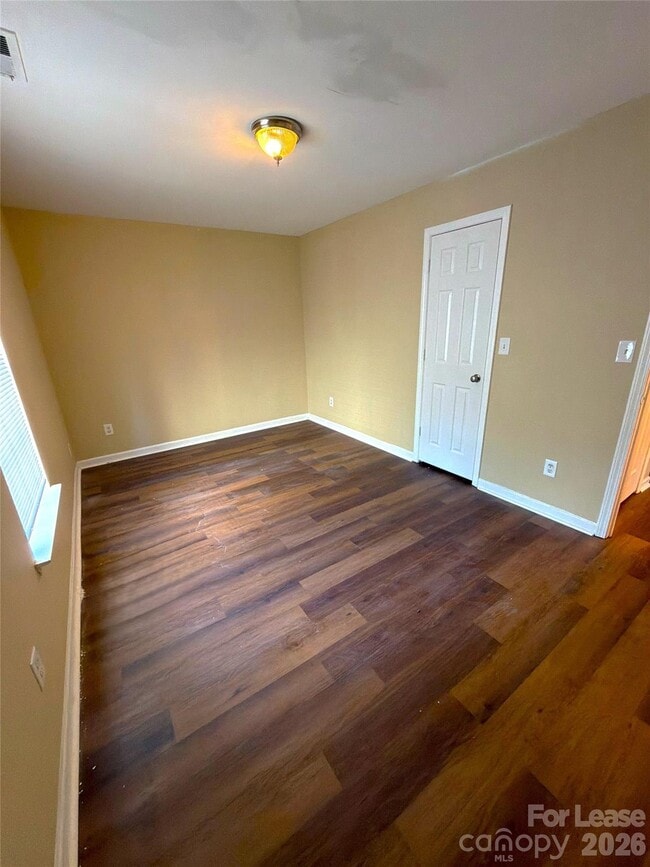 Building Photo - 9329 Kendall Dr