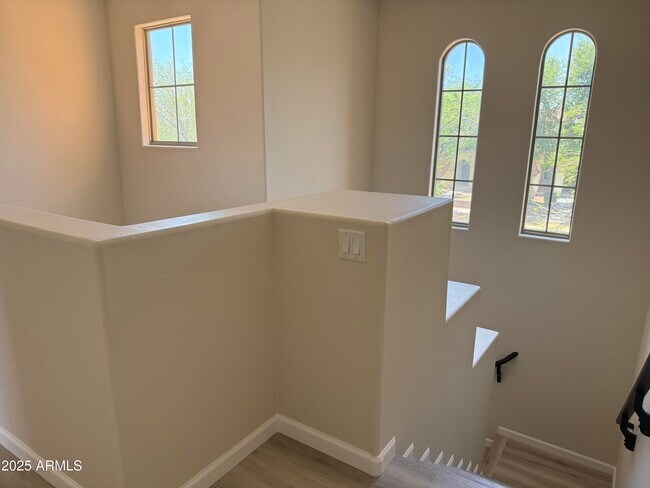 Building Photo - 21122 W Sunrise Ln