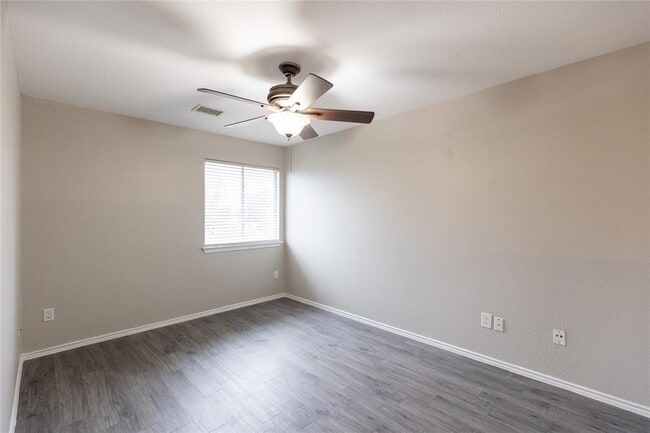 Building Photo - 1701 Golden Sunrise Ln
