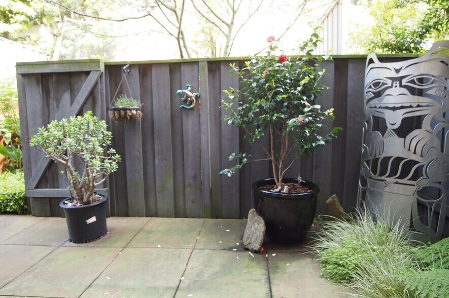 Building Photo - 3326 California St