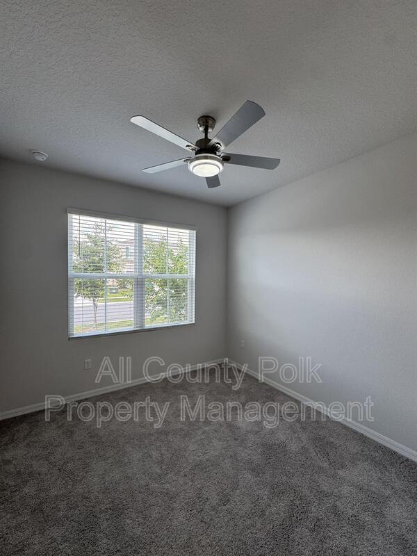 Building Photo - 851 Folklore Ln