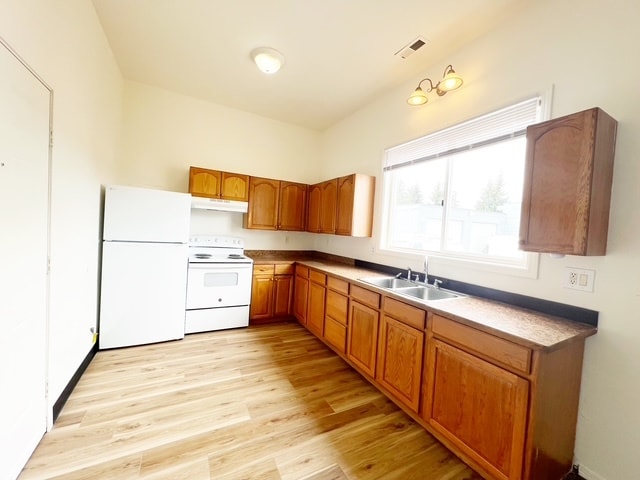 Building Photo - 880 Burwell St