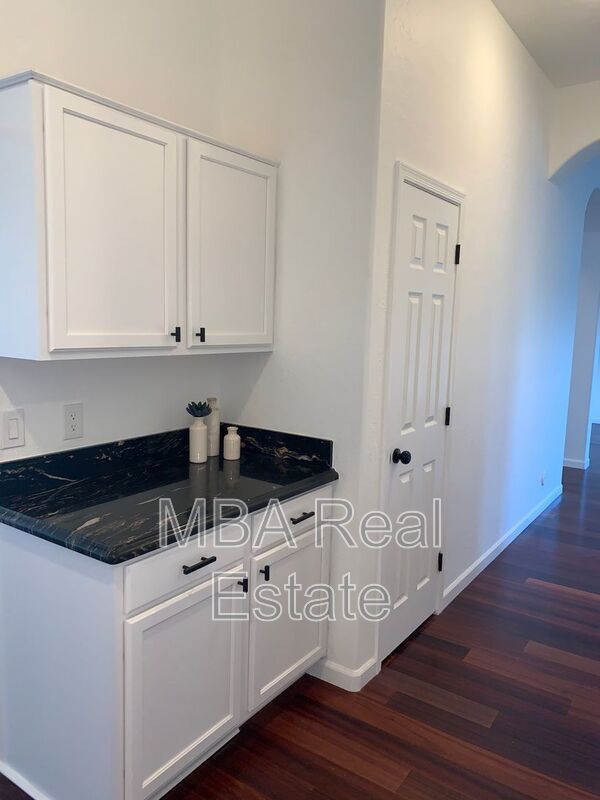 Building Photo - 16824 N 63rd St