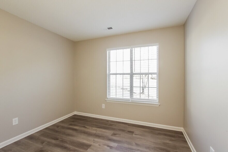 Building Photo - 4813 Shea Ct