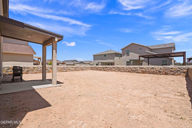 Building Photo - 12245 Desert Pine Ave