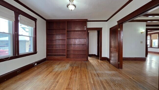 Building Photo - 46 Wachusett St