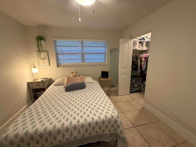 Building Photo - 1886 41st Ave