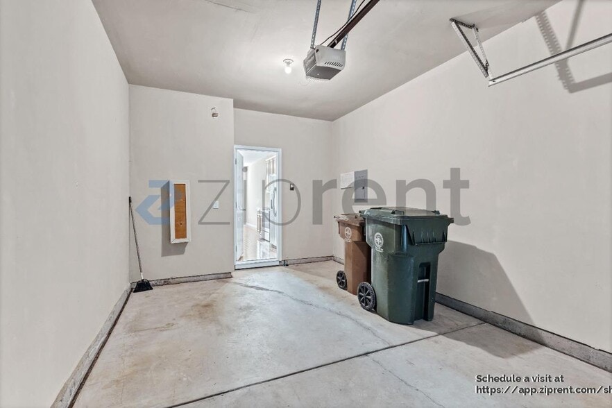 Building Photo - 237 Murray Glen Dr