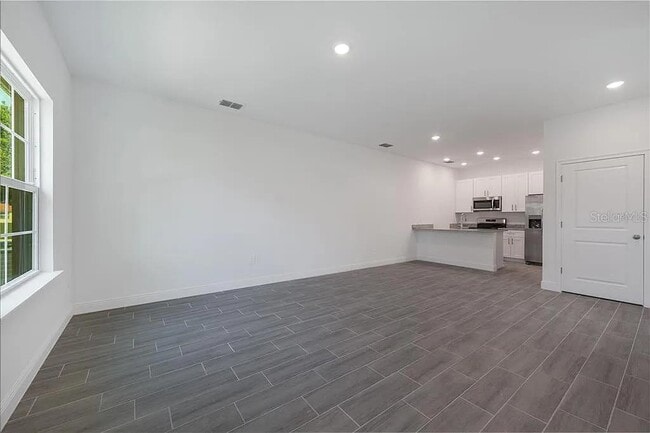 Building Photo - 1614 Cumin Dr