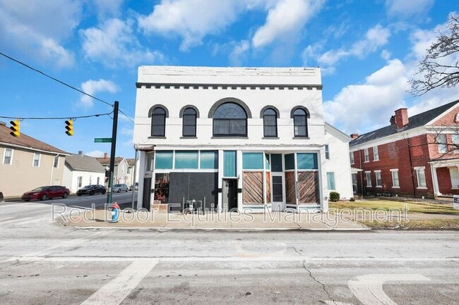 Building Photo - 530 1/2 N Columbus St