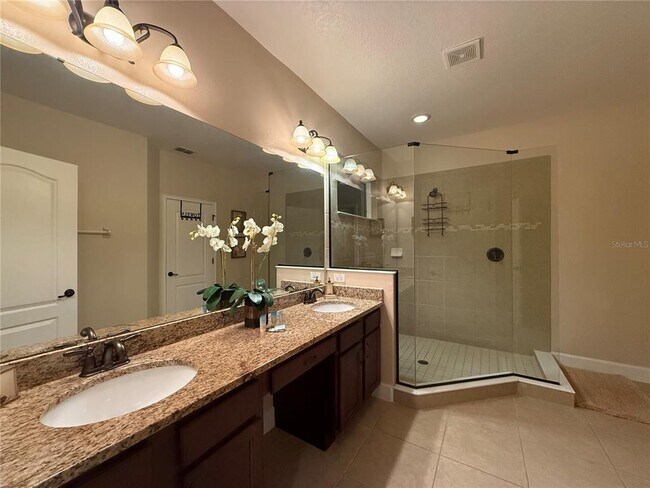 Building Photo - 4353 Acorn Ct