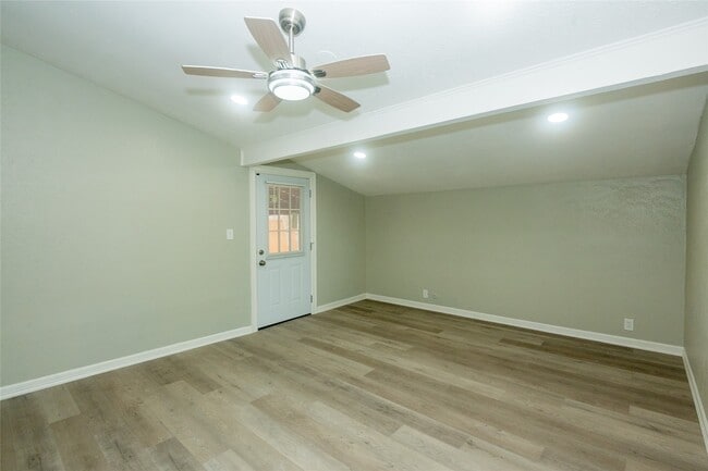Building Photo - 7206 La Granada Dr