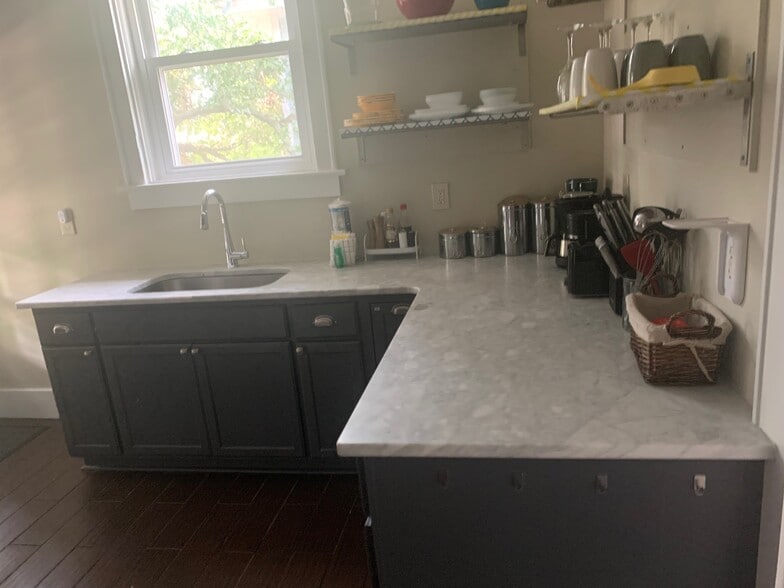 Kitchen Sink and Counter - 309 E 34th St