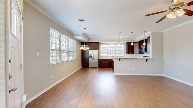 Building Photo - 2027 Harvey Mitchell Pkwy S