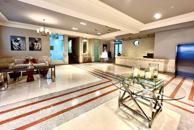 Building Photo - 2100 Park Ave