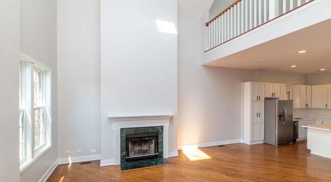 Building Photo - 2639 N Wayne Ave