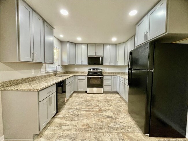 Building Photo - 6005 Blairmore Pl