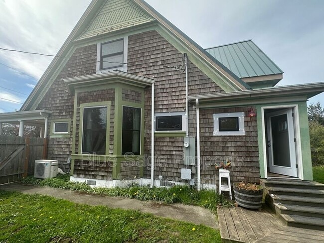 Building Photo - 1226 Tremont St