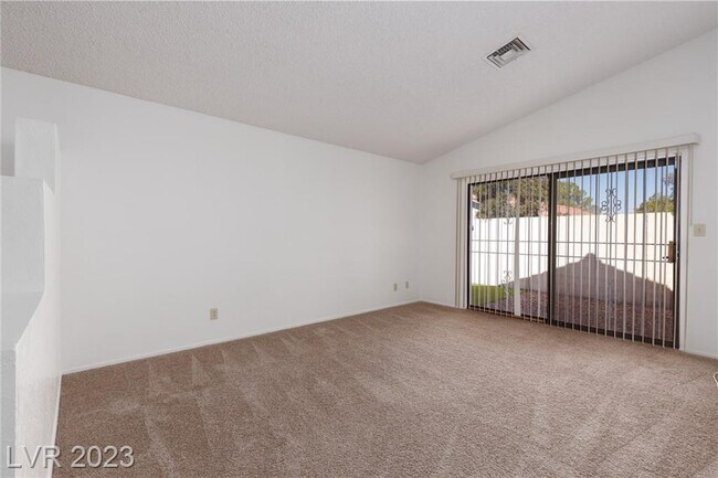Building Photo - 8432 Mulcahy Ave