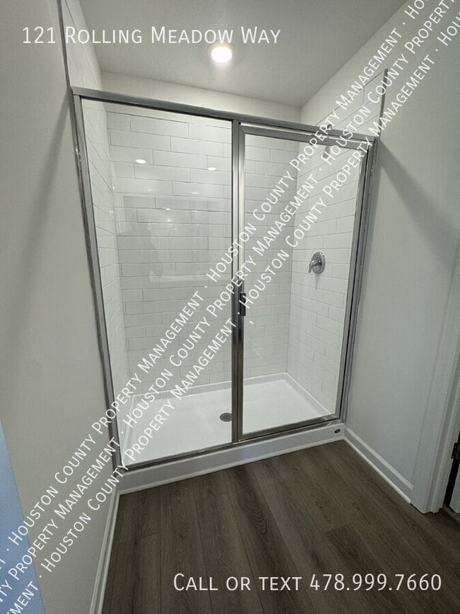 Building Photo - 121 Rolling Mdw Wy