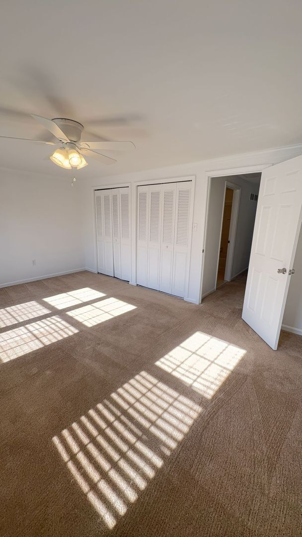 Building Photo - Three Bedroom Townhouse in Alexandria Near Ft Belvoir