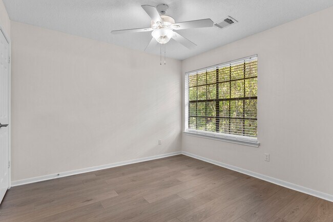 Building Photo - 35 Amber Sky Pl