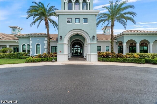 Building Photo - 6140 Victory Dr