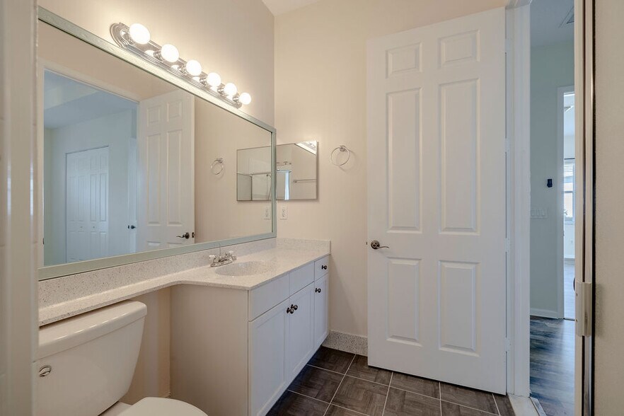 Building Photo - 2536 Bella Vista Cir