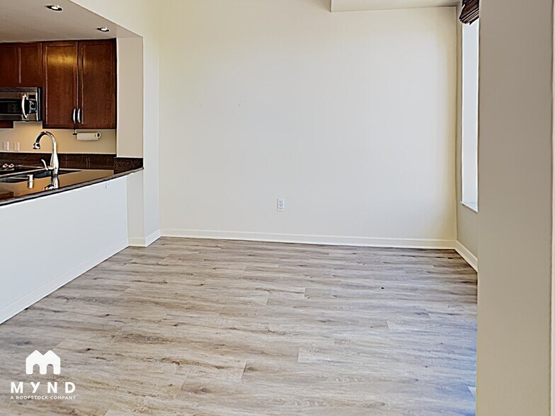 Building Photo - 1127 15th St