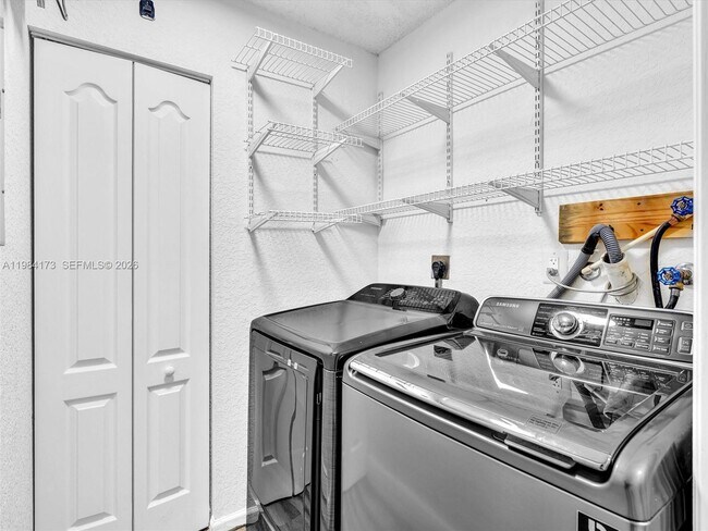 Building Photo - 7879 NW 193rd Ter