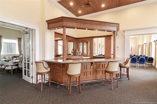 Building Photo - 2371 SW Carriage Hill Terrace