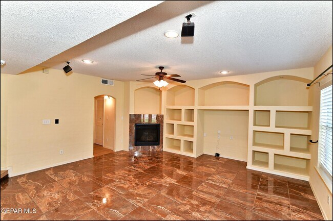 Building Photo - 14157 Robert Ituarte Dr