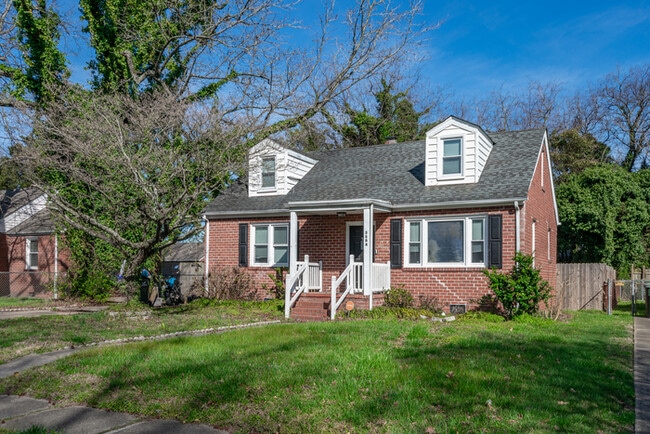 Primary Photo - Charming 4-bedroom Cape Cod residence.