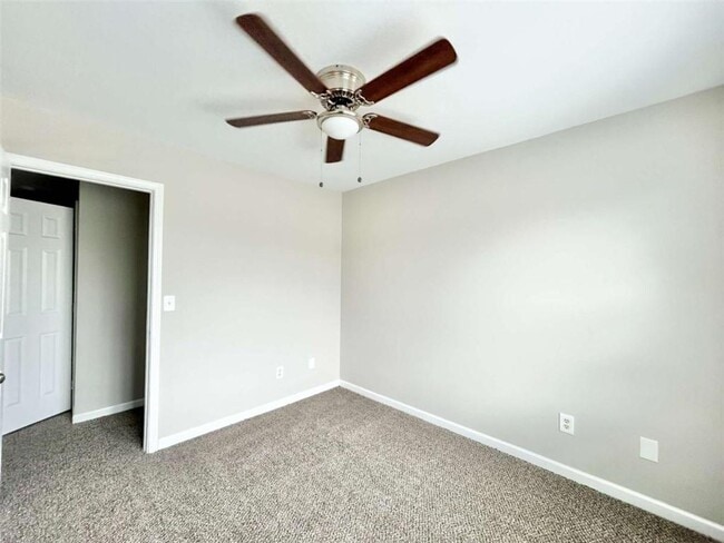 Building Photo - 944 Old Mill Ln