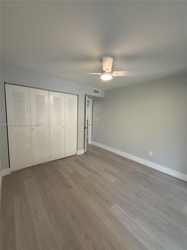 Building Photo - 8500 SW 109th Ave