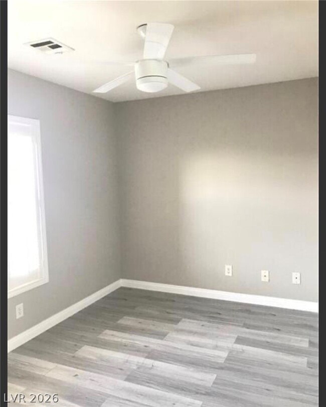 Building Photo - 6473 Blue Iris Ct