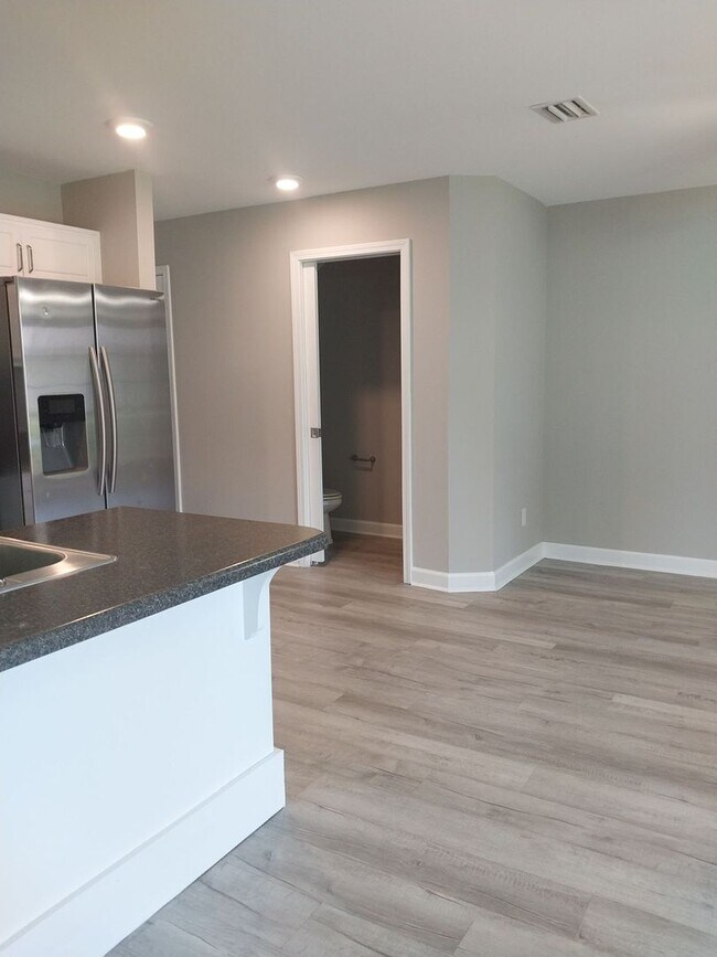 Building Photo - 255 Callaway Chase Ln