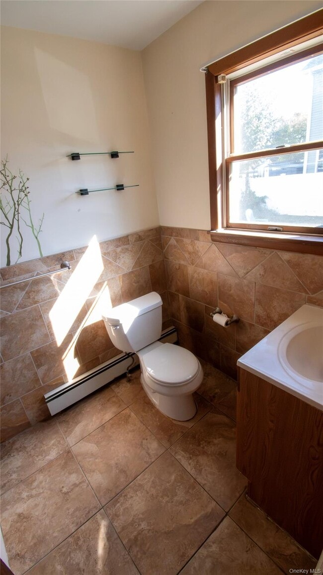 Building Photo - 2799 Grand Ave