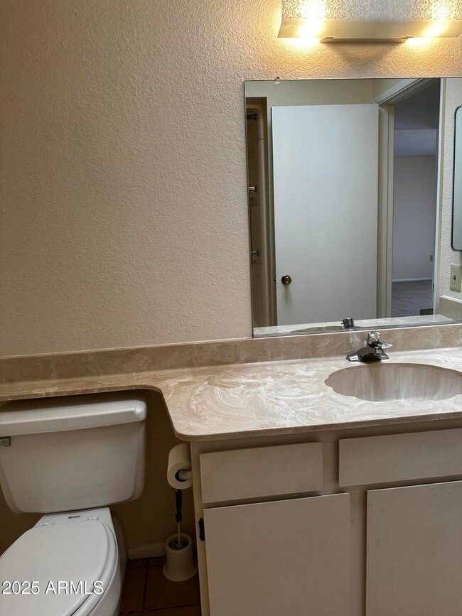 Building Photo - 9338 W Glen Oaks Cir N