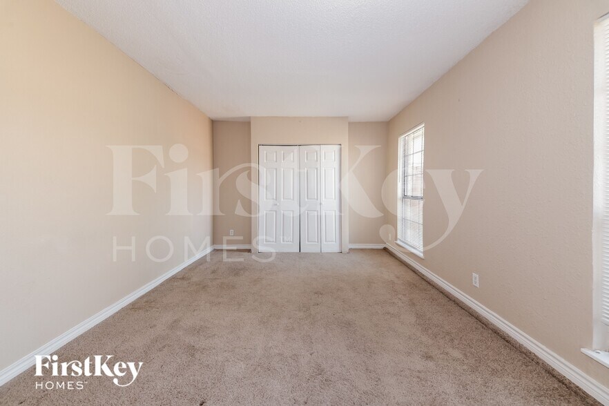 Building Photo - 4614 Horizon Dr