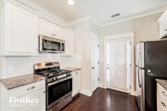 Building Photo - 5071 Brooke's Crossing Blvd