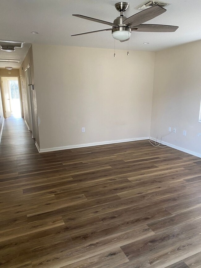 Building Photo - Locke Street Triplex Units