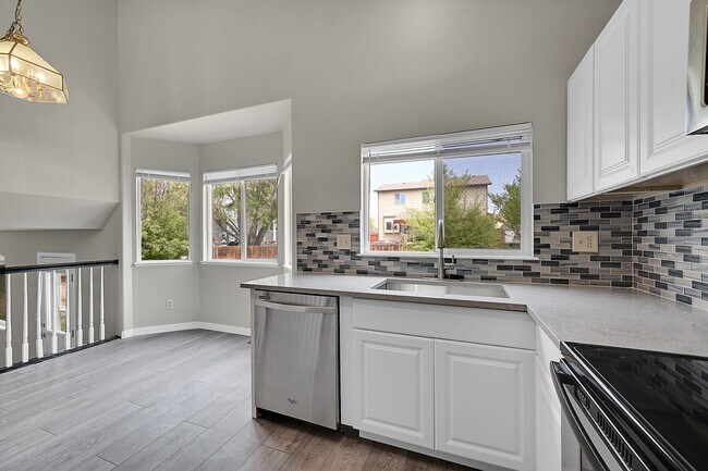 Building Photo - 7732 Middle Bay Way