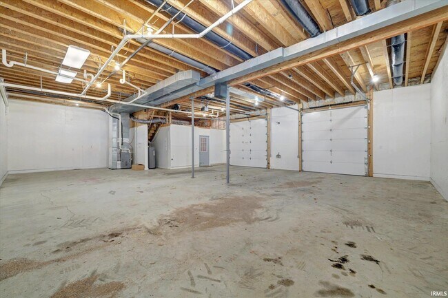 Building Photo - 4693 N State Rd 43